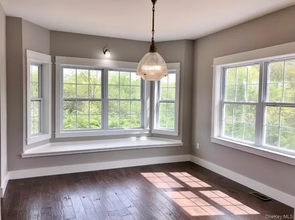 $699,900 | 18 Sunset Lane, New Hampton, NY 10958