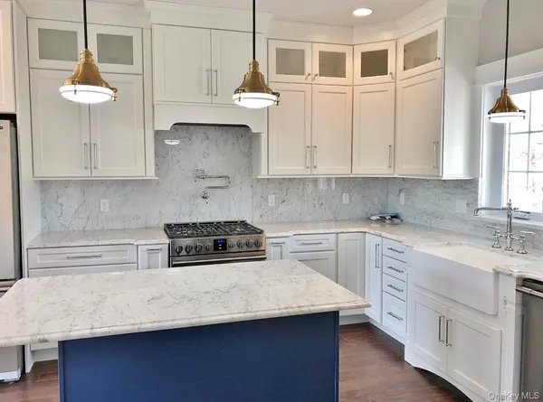 $699,900 | 18 Sunset Lane, New Hampton, NY 10958