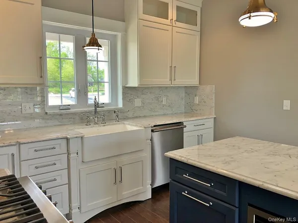 $699,900 | 18 Sunset Lane, New Hampton, NY 10958