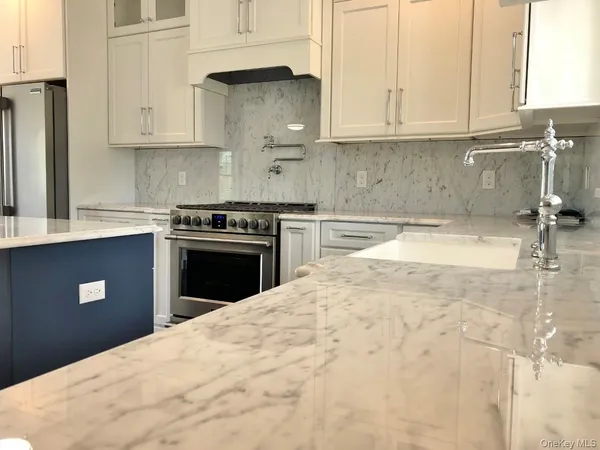 $699,900 | 18 Sunset Lane, New Hampton, NY 10958