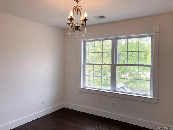 $699,900 | 18 Sunset Lane, New Hampton, NY 10958