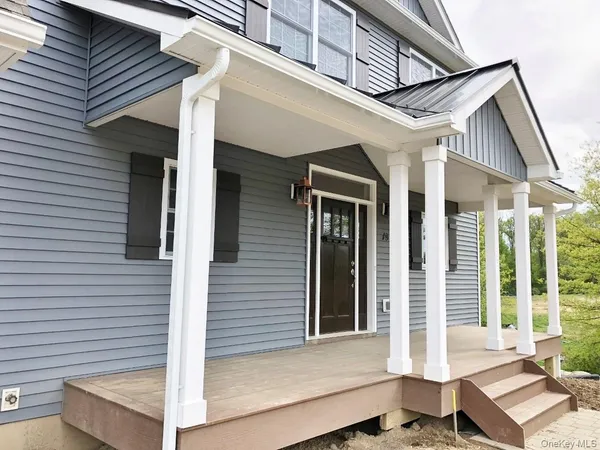 $699,900 | 18 Sunset Lane, New Hampton, NY 10958