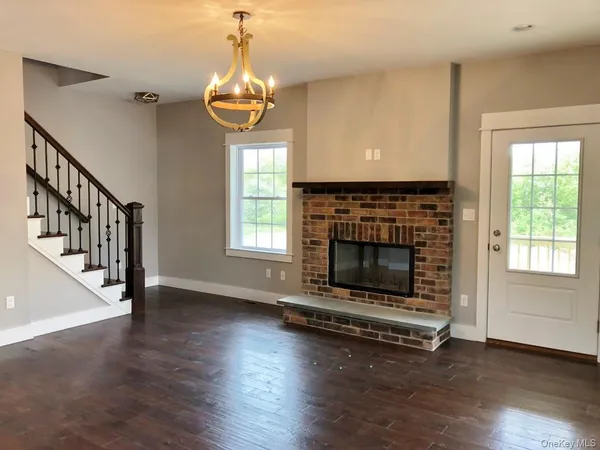 $699,900 | 18 Sunset Lane, New Hampton, NY 10958