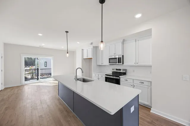 $2,900 | 548 Scholar Way, Summerville, SC 29486