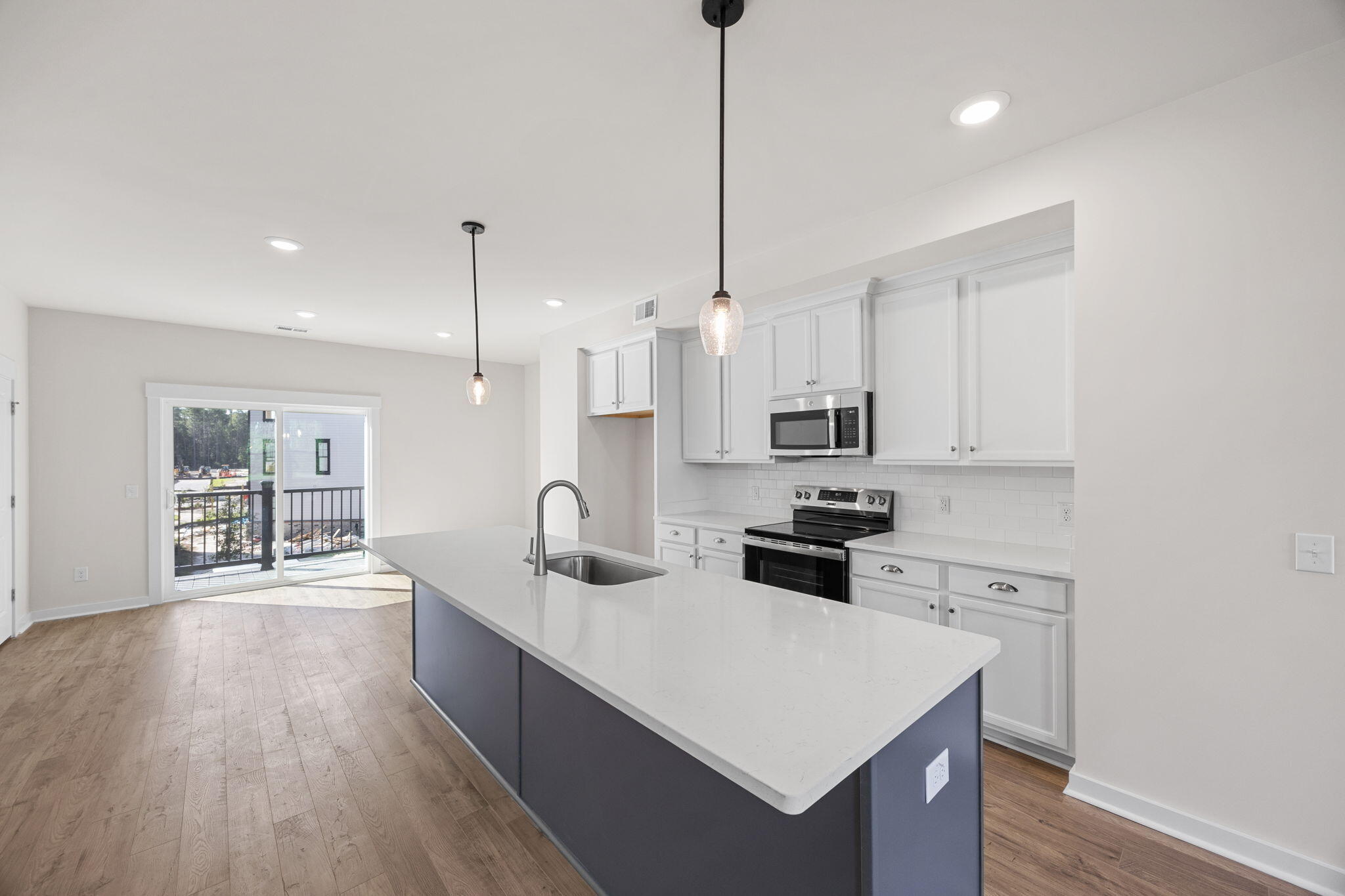 548 Scholar Way Summerville, SC 29486 - Photo 14 of 34 Kitchen