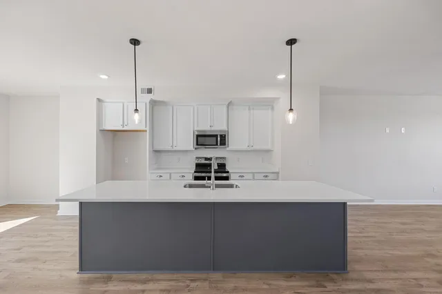 $2,900 | 548 Scholar Way, Summerville, SC 29486