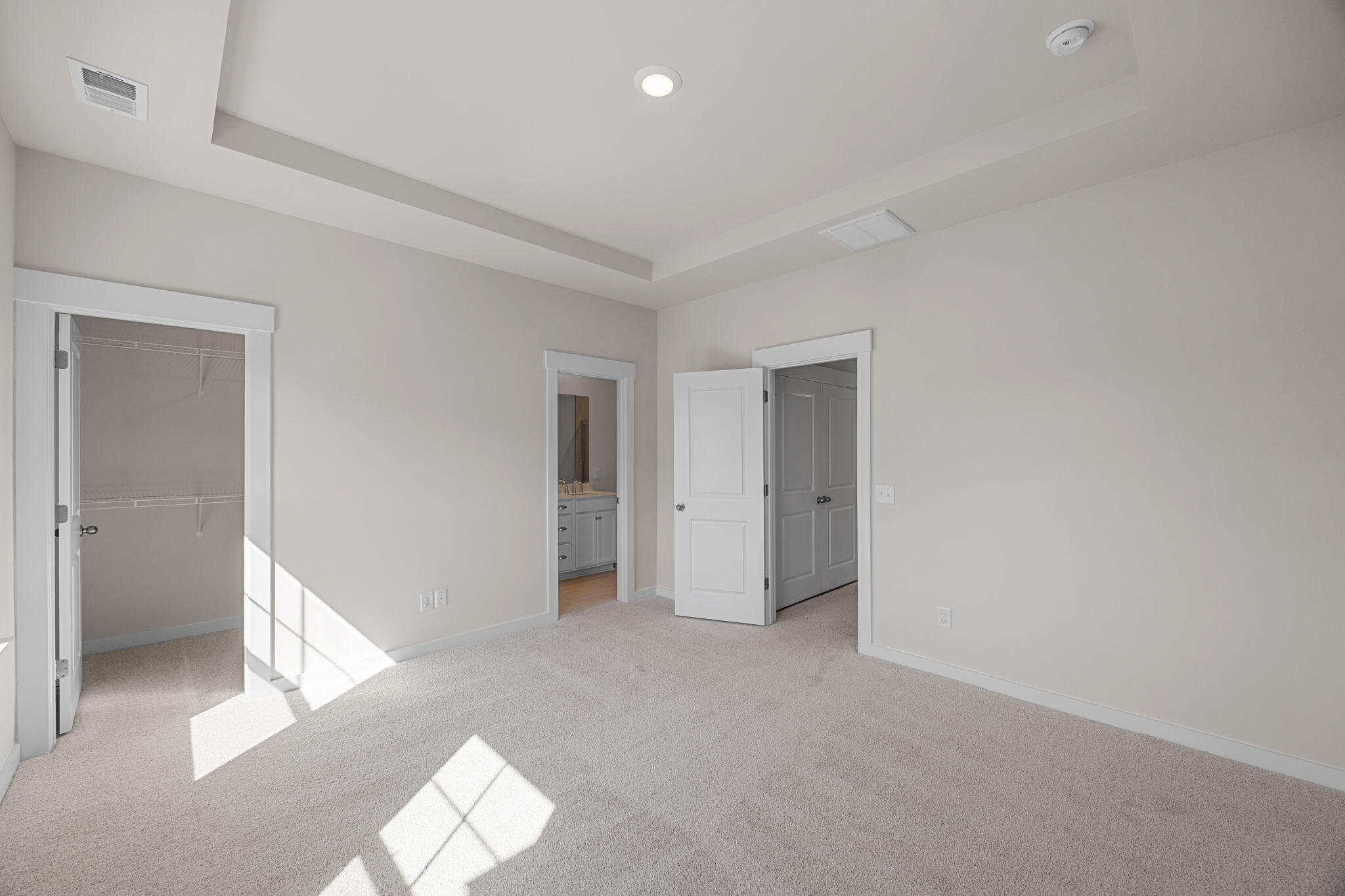 548 Scholar Way Summerville, SC 29486 - Photo 25 of 34 Primary Suite