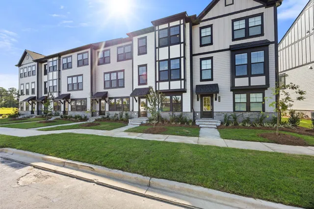 $2,900 | 548 Scholar Way, Summerville, SC 29486