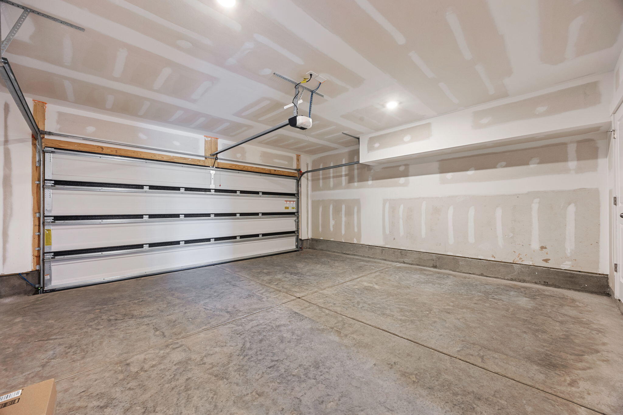 548 Scholar Way Summerville, SC 29486 - Photo 9 of 34 Garage