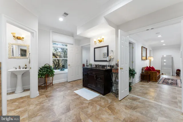 $2,695,000 | 627 Walker Road, Great Falls, VA 22066