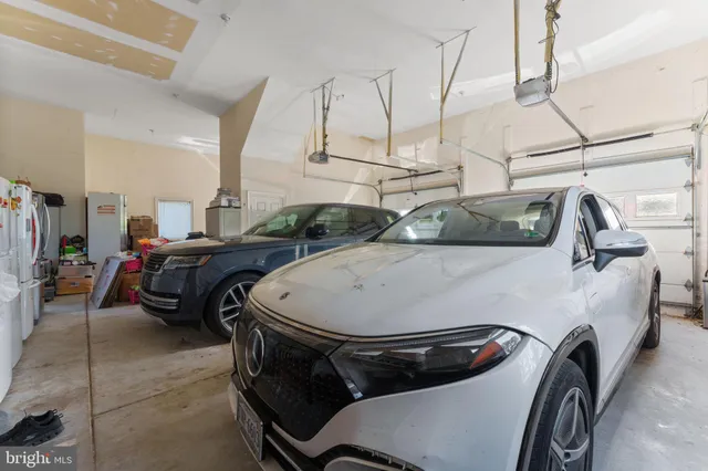 $2,695,000 | 627 Walker Road, Great Falls, VA 22066