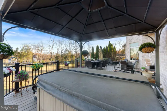 $2,695,000 | 627 Walker Road, Great Falls, VA 22066