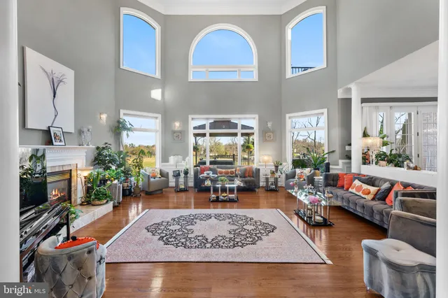 $2,695,000 | 627 Walker Road, Great Falls, VA 22066