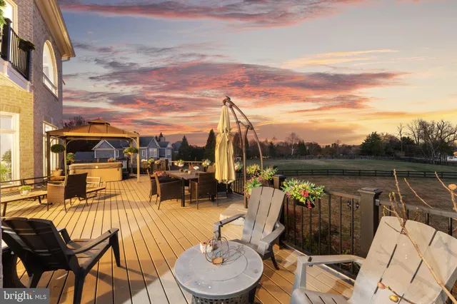 $2,695,000 | 627 Walker Road, Great Falls, VA 22066