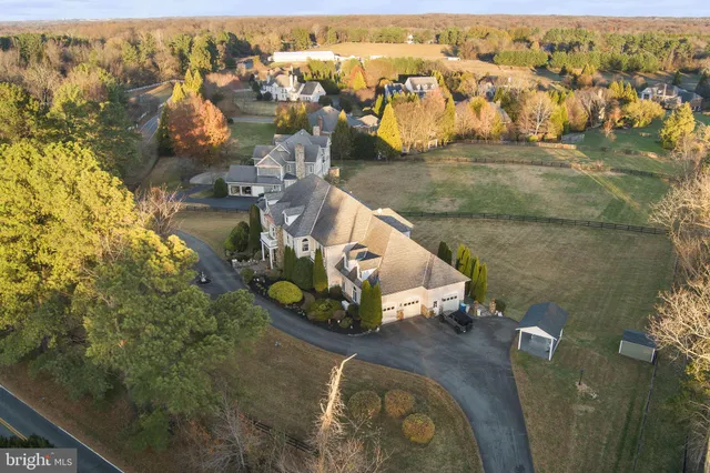 $2,695,000 | 627 Walker Road, Great Falls, VA 22066