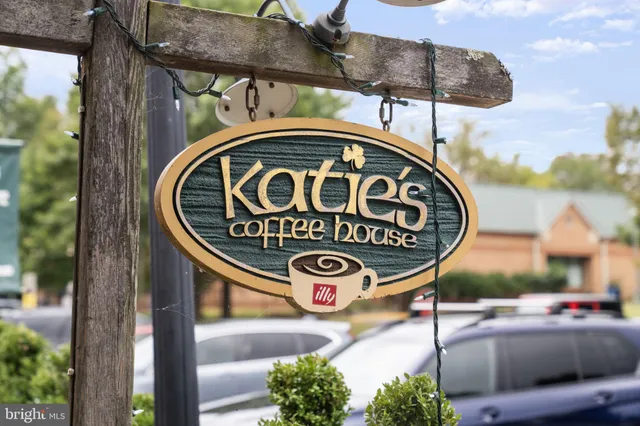 $2,695,000 | 627 Walker Road, Great Falls, VA 22066