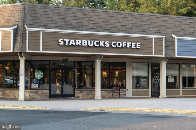 $2,695,000 | 627 Walker Road, Great Falls, VA 22066