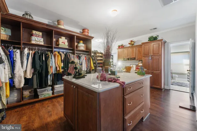 $2,695,000 | 627 Walker Road, Great Falls, VA 22066