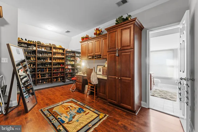 $2,695,000 | 627 Walker Road, Great Falls, VA 22066