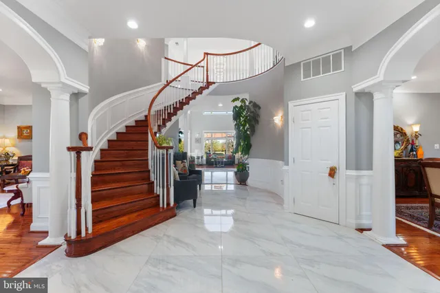 $2,695,000 | 627 Walker Road, Great Falls, VA 22066