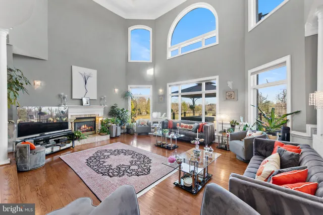 $2,695,000 | 627 Walker Road, Great Falls, VA 22066