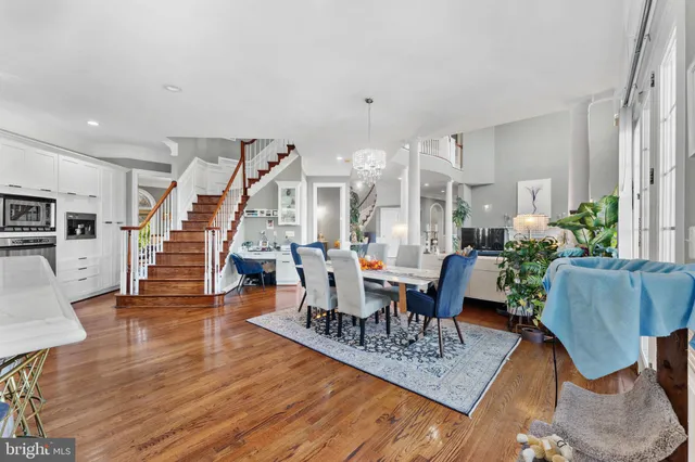 $2,695,000 | 627 Walker Road, Great Falls, VA 22066