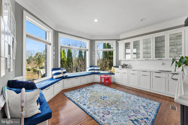 $2,695,000 | 627 Walker Road, Great Falls, VA 22066