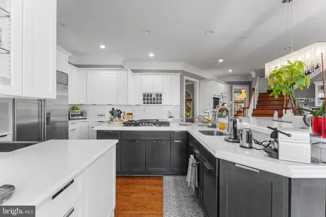 $2,695,000 | 627 Walker Road, Great Falls, VA 22066