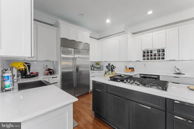 $2,695,000 | 627 Walker Road, Great Falls, VA 22066