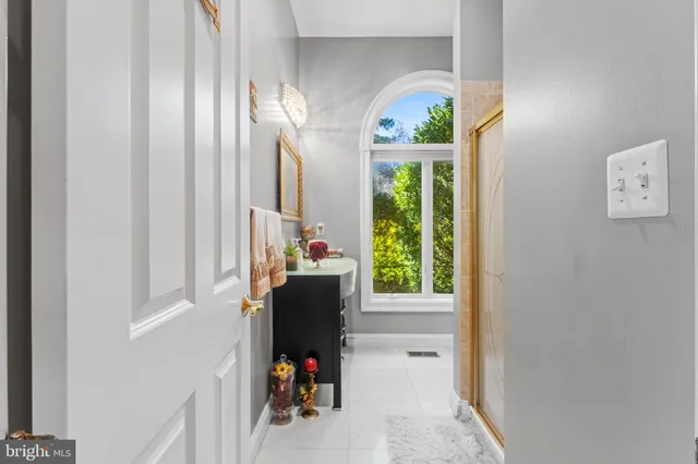 $2,695,000 | 627 Walker Road, Great Falls, VA 22066