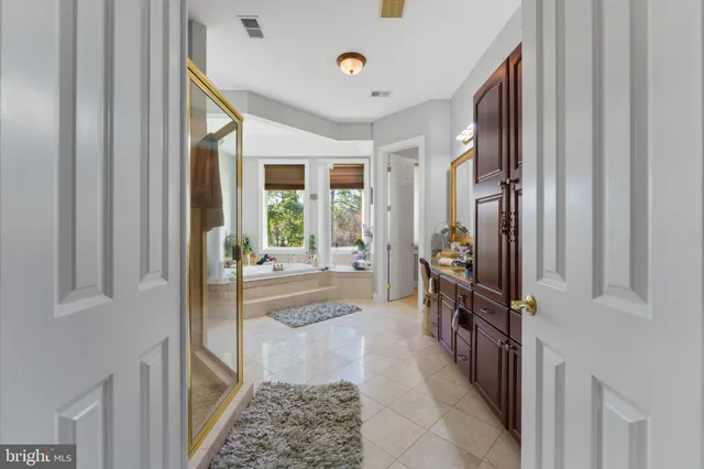 $2,695,000 | 627 Walker Road, Great Falls, VA 22066