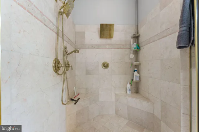 $2,695,000 | 627 Walker Road, Great Falls, VA 22066