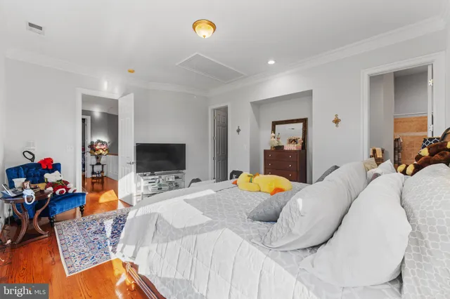 $2,695,000 | 627 Walker Road, Great Falls, VA 22066