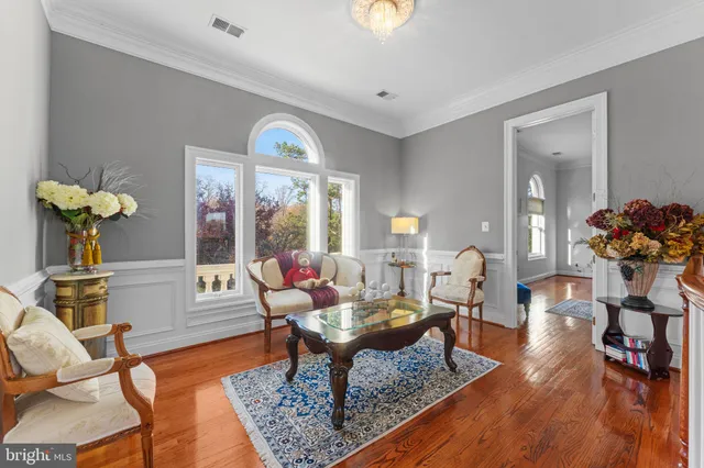 $2,695,000 | 627 Walker Road, Great Falls, VA 22066