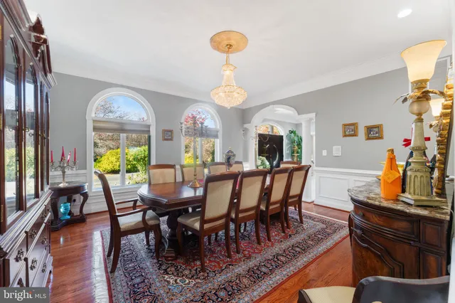 $2,695,000 | 627 Walker Road, Great Falls, VA 22066