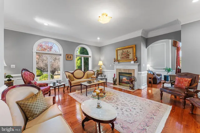 $2,695,000 | 627 Walker Road, Great Falls, VA 22066