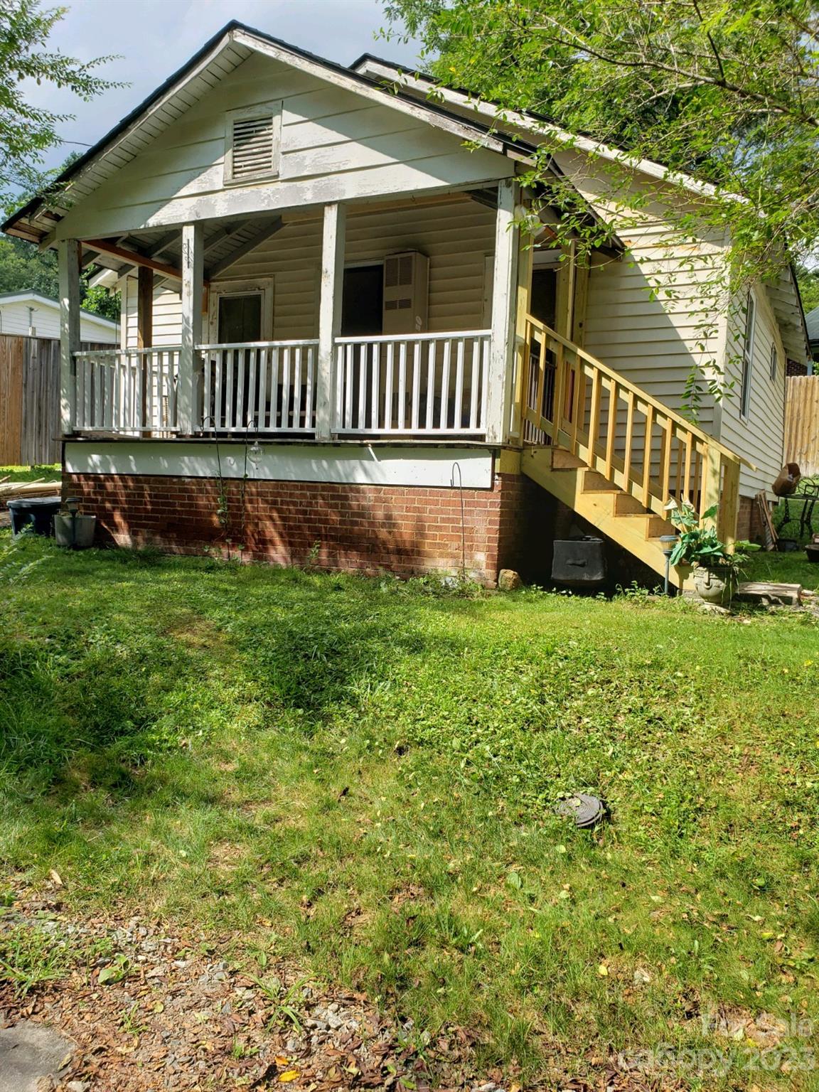 70 Hampton Road Brevard, NC 28712 - Photo 1 of 11 Gallery Image 1