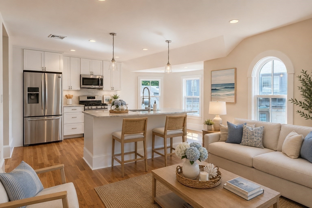2 School Street, Unit R1 Manchester, MA 01944 - Photo 3 of 10
