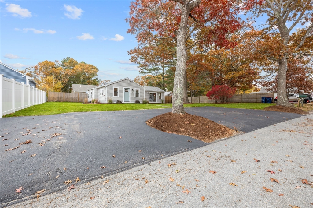 18 Martin Street Wareham, MA 02532 - Photo 7 of 42 a view of a park with of a house