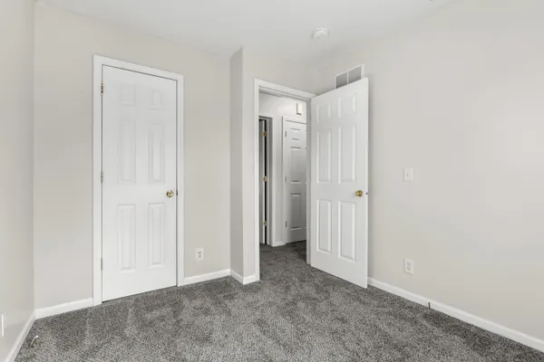 $225,000 | 1016 West Villas Drive, Vicksburg, MI 49097