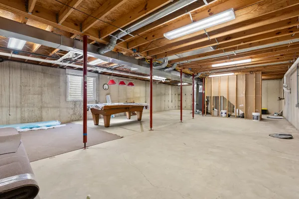 $225,000 | 1016 West Villas Drive, Vicksburg, MI 49097