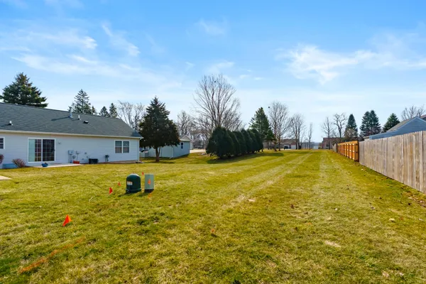 $225,000 | 1016 West Villas Drive, Vicksburg, MI 49097