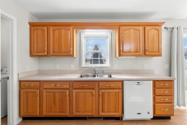 $225,000 | 1016 West Villas Drive, Vicksburg, MI 49097