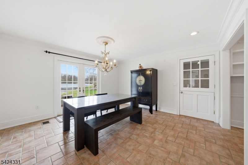 11 North Pocono Road Mountain Lakes, NJ 07046 - Photo 14 of 49