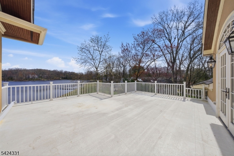 11 North Pocono Road Mountain Lakes, NJ 07046 - Photo 23 of 49