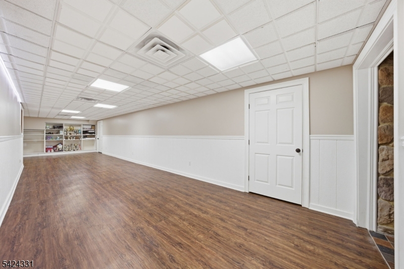 11 North Pocono Road Mountain Lakes, NJ 07046 - Photo 34 of 49