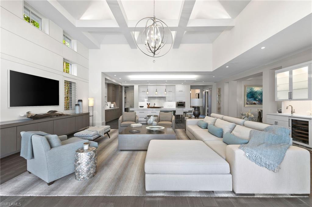41 5th Street South Naples, FL 34102 - Photo 7 of 40 Gallery Image 7