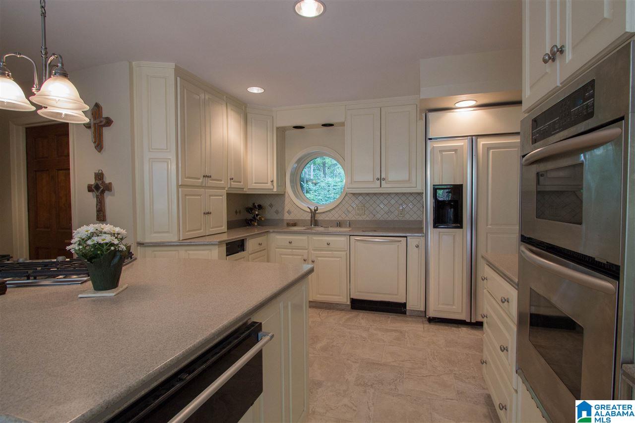 3986 Spring Valley Road Birmingham, AL 35223 - Photo 11 of 46