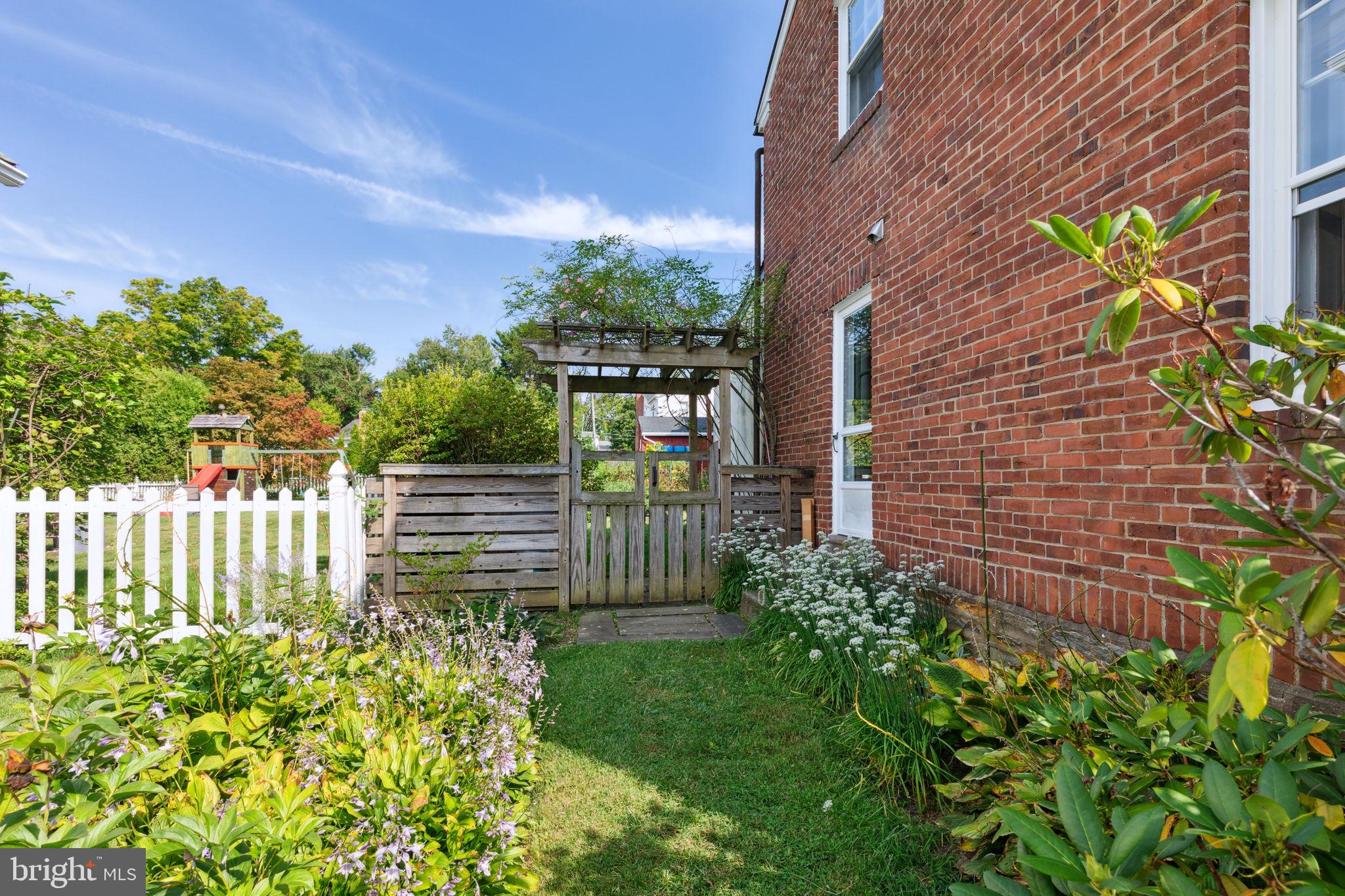 123 Erdenheim Road Glenside, PA 19038 - Photo 27 of 33 Gallery Image 27