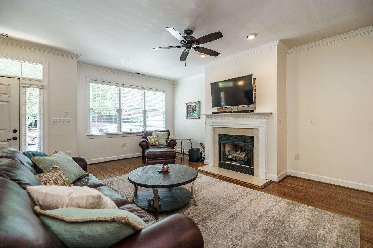 114 Ashton Hall Lane Raleigh, NC 27609 - Photo 5 of 19 Photo 5
